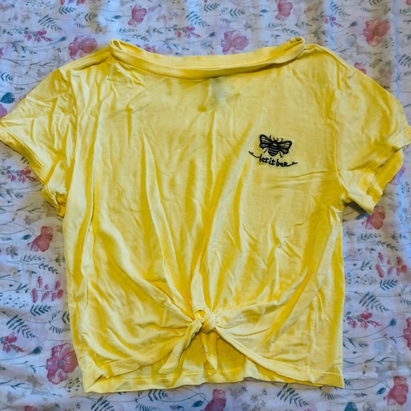 Divided Tops - Yellow Bee Shirt